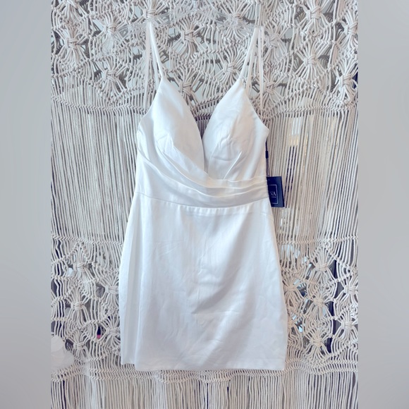 NEW! IEENA for MAC DUGGAL White silk slip dress size6 - Picture 2 of 7